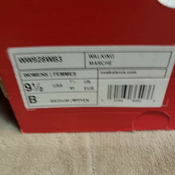 New Balance - Picture 2 of 3